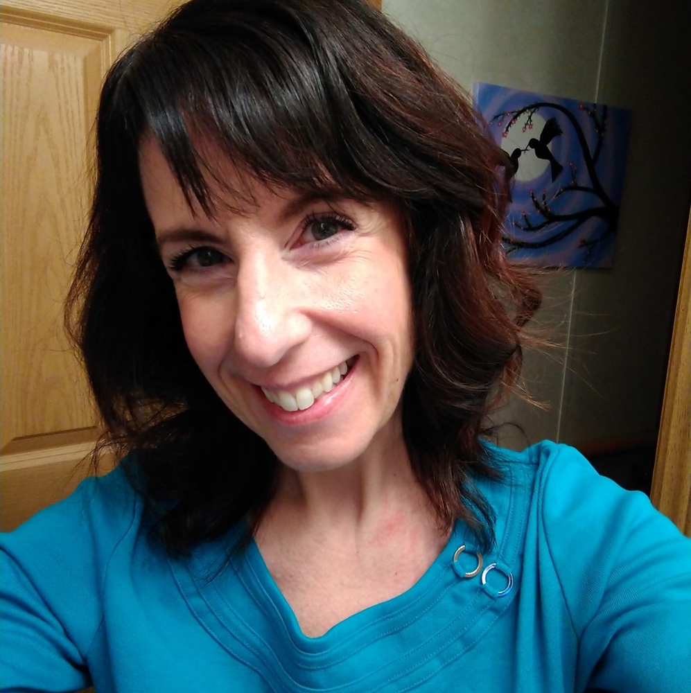 Meet your Posher, Denise
